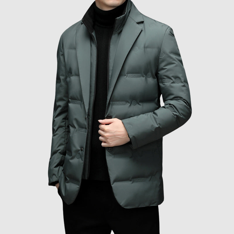 Essential Down Jacket - Wärme trifft auf Stil