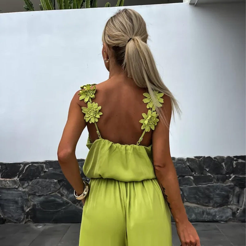 Ärmelloser Jumpsuit mit weitem Bein